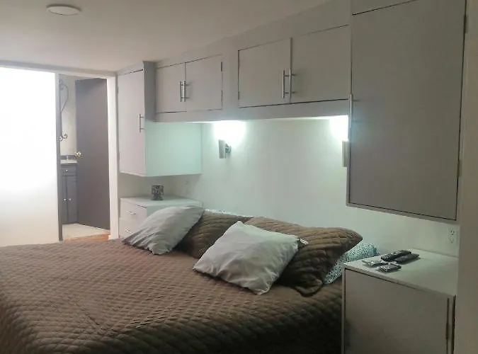 Guest house Hostal Gina *
